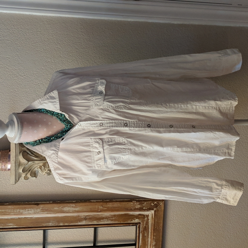 Faded Glory White Collar Shirt